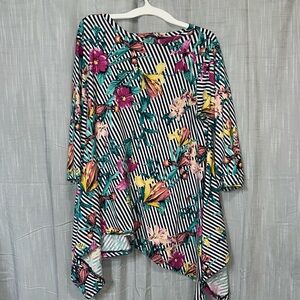 Floral & striped sharkbite tunic shirt